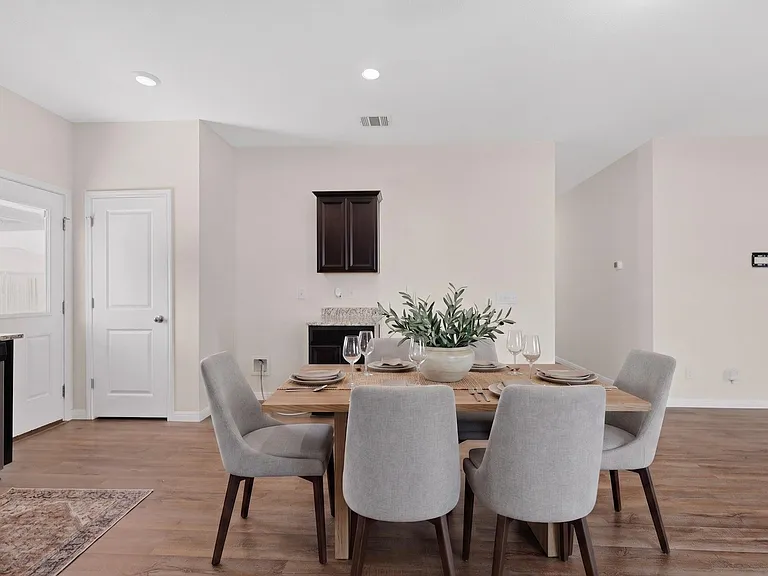 12713 Robert Taft St — Photo 9