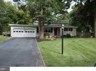 90 Manor Ln S, Yardley, PA
