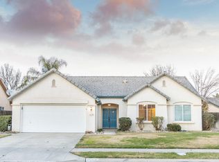 1610 Fireside Way, Lemoore, CA 93245