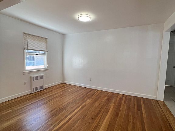 5th image of 4518 220th Pl Floor 1