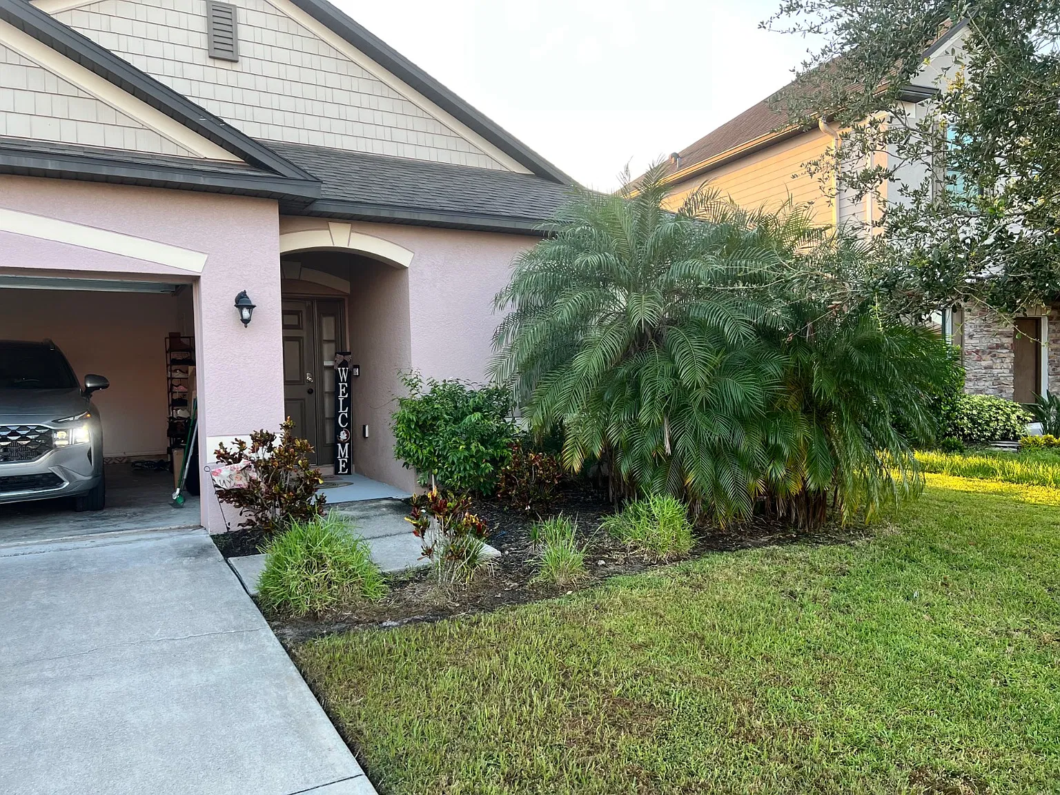 3 bed, 2.0 bath, 1425 sqft, $2,300 — Photo 3
