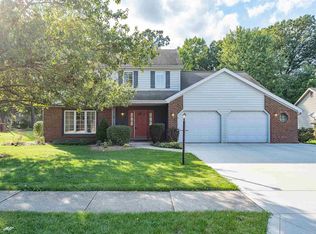 8407 Hawk Spring Hl, Fort Wayne, IN 46825