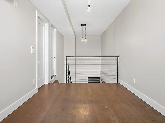 5th image of 337 Palmetto St #4