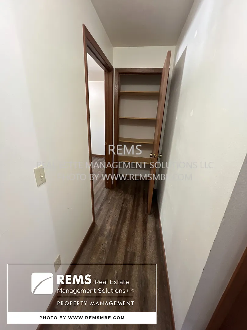 210 West John St. — Photo 4