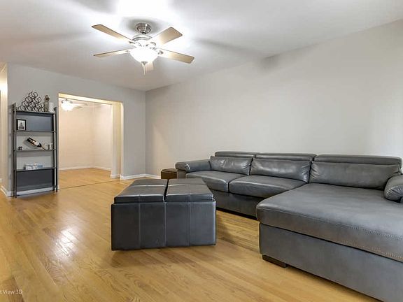 4th image of 743 E Fullerton Ave APT 205