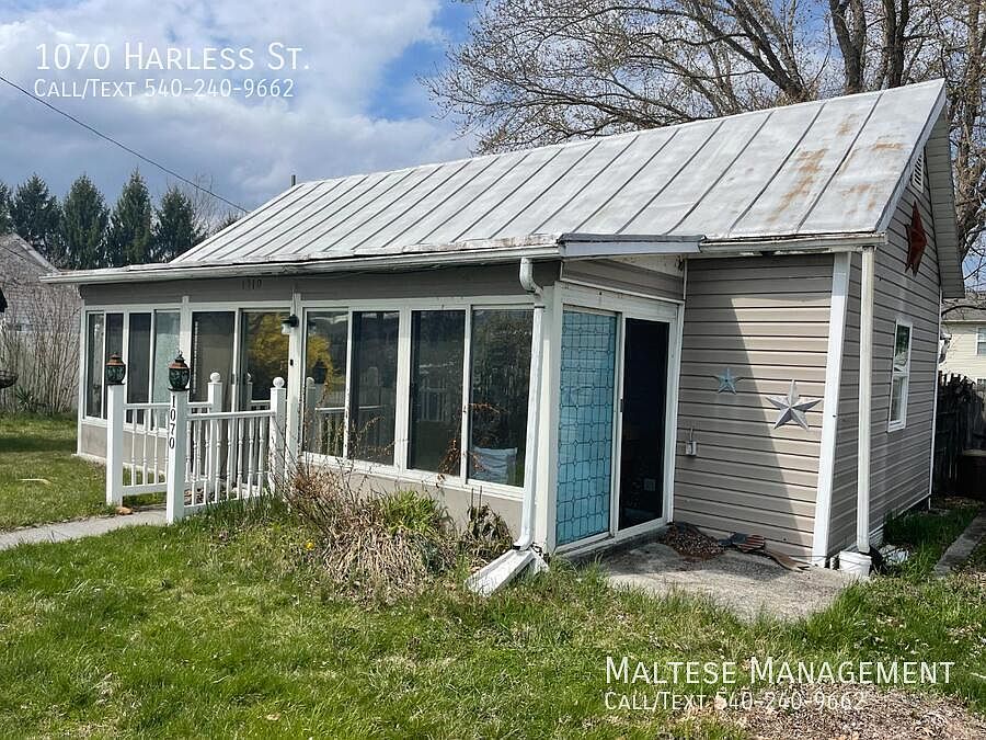 1st image of 1070 Harless St NE