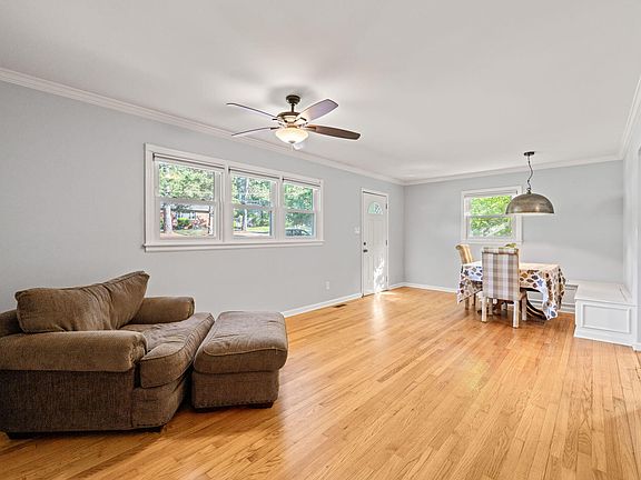 2nd image of 3827 Corwin Rd