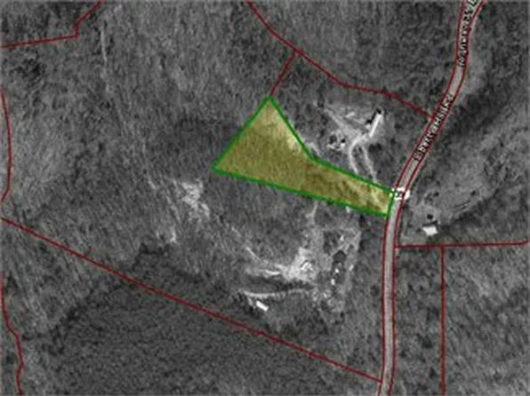 39 Highway E, Englewood, TN 37329