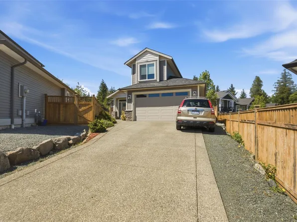 751 James Pl, Ladysmith, BC V9G 1W2