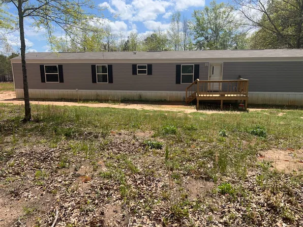 425 Adams Ln, Highland Home, AL 36041