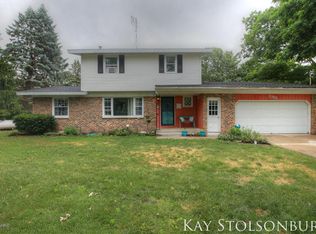 3385 13th St, Wayland, MI 49348