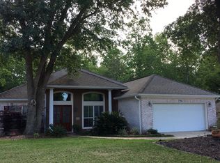 710 Hidden Oaks Dr, Ocean Springs, MS 39564