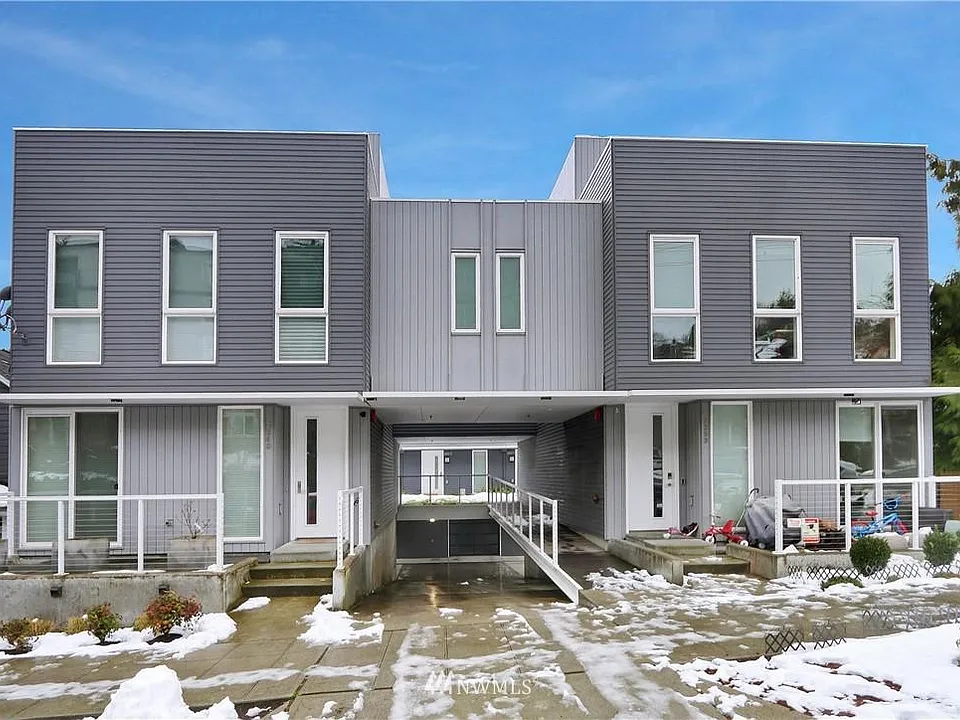 2253 14th Ave W