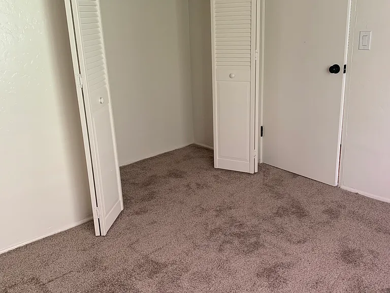 2542 Crescent Ave — Photo 35
