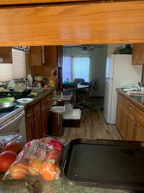 3 bed, 1800 sqft, $850 — Photo 4
