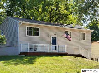 229 S 111th St, Omaha, NE 68154