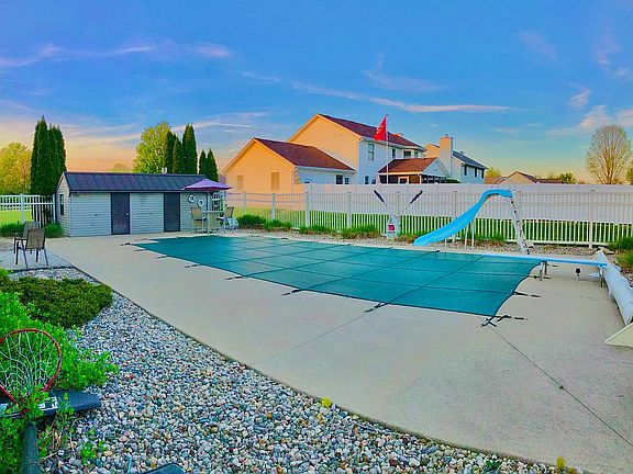 5th image of 806 Lydia Dr