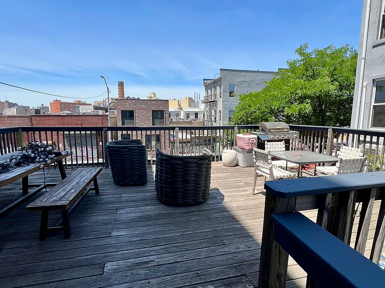 14 Wilson Ave #1R — Photo 8