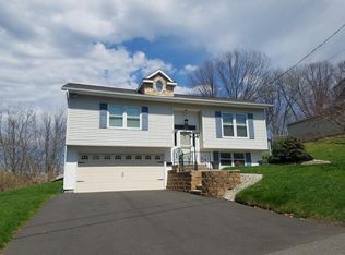 96 Newell St, Chicopee, MA 01013