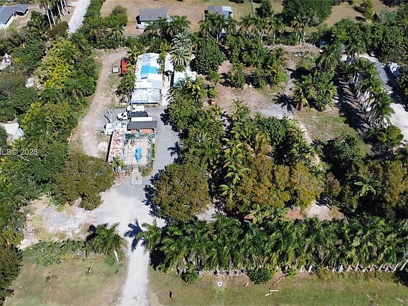 5th image of 19355 SW 320th St