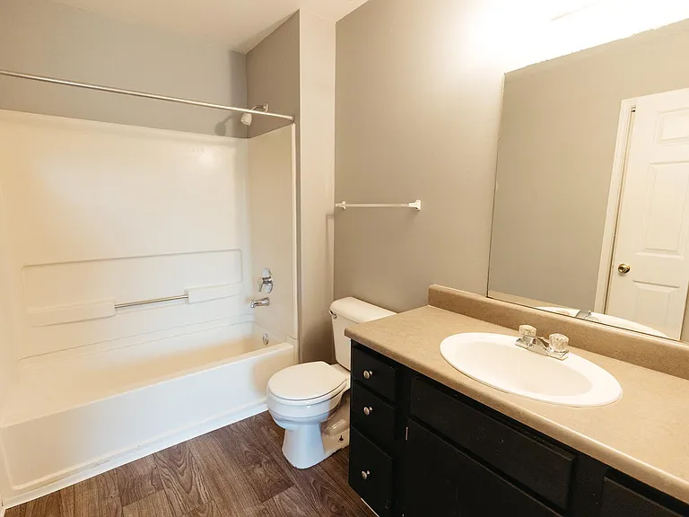 1310 N Rutherford Blvd — Photo 28