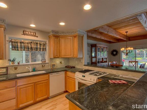 4th image of 496 Christie Dr