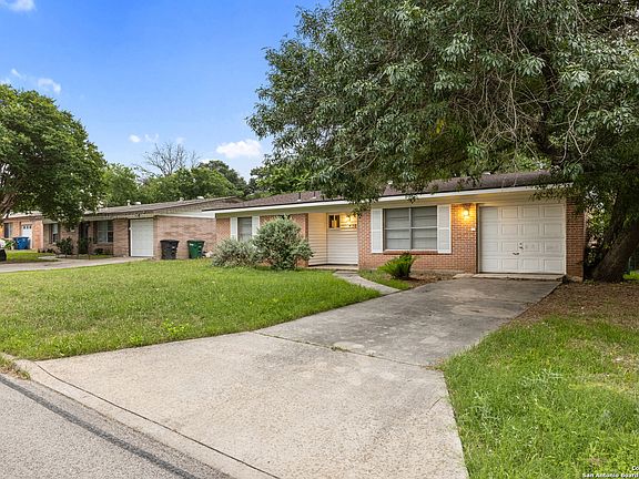 3rd image of 410 HIALEAH AVE