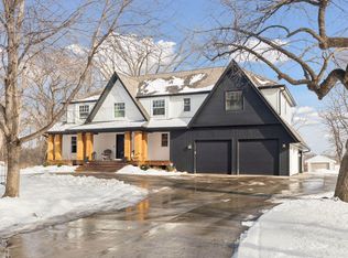 3141 Fairchild Ave, Wayzata, MN 55391