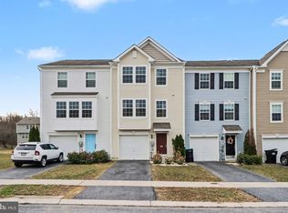 3566 Maplewood Ct, Fayetteville, PA 17222