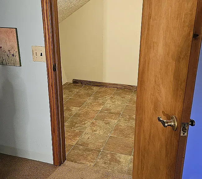24223 NE Oregon St — Photo 3