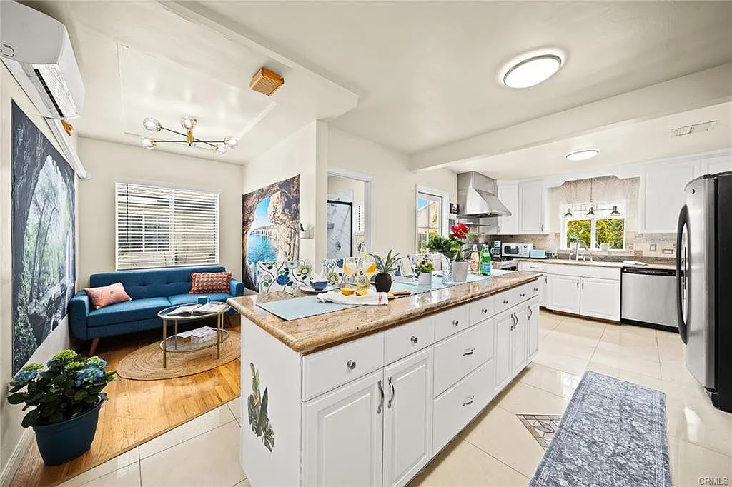 3103 Hempstead Ave — Photo 4
