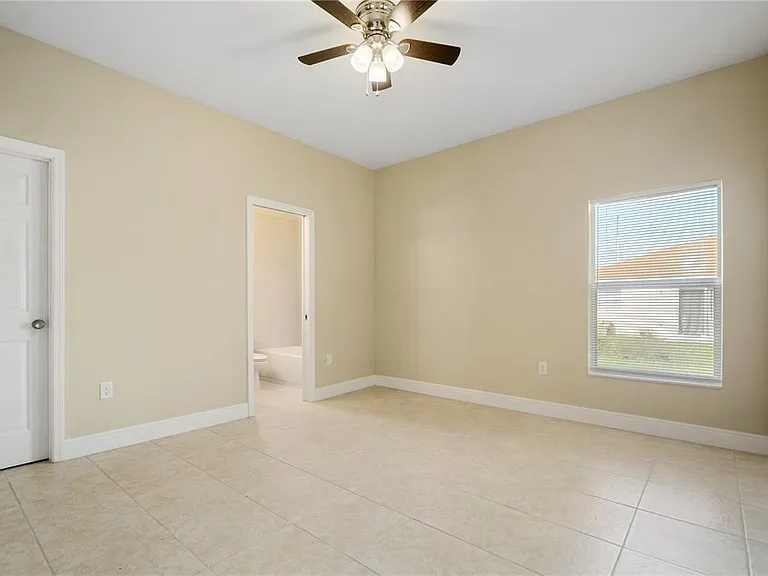 411 Blackbird Way — Photo 8