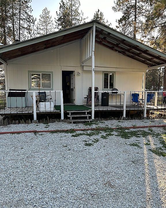 1st image of 3250 Circle Dr