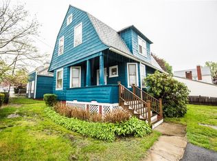 1263 Smith St, Providence, RI 02908