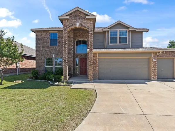 525 Destin Dr, Fort Worth, TX 76131