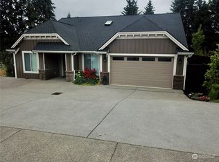 2706 Tasanee Ct, Steilacoom, WA 98388