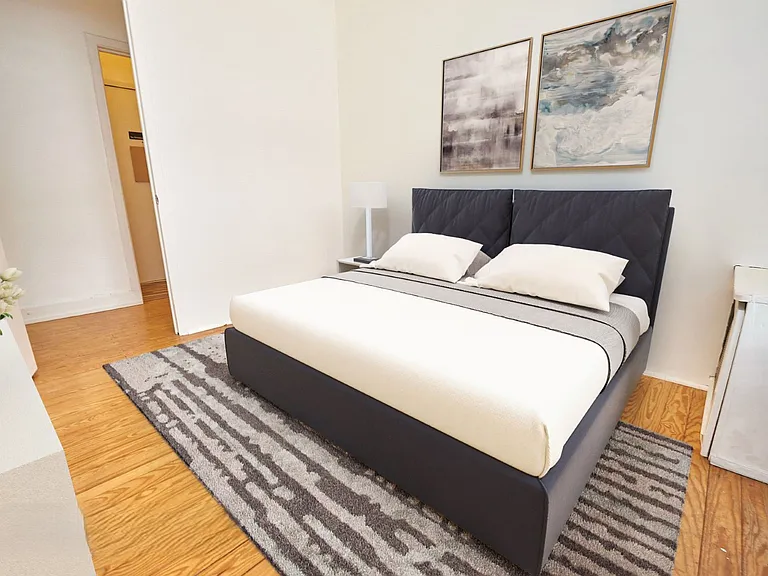 120 E 10th St #2 — Photo 7