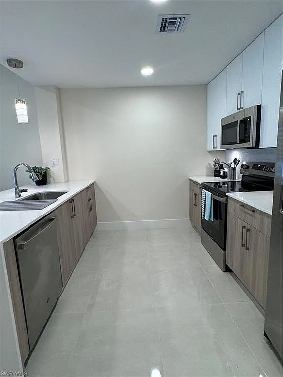 1 bed, 2.0 bath, 833 sqft, $2,000 — Photo 4
