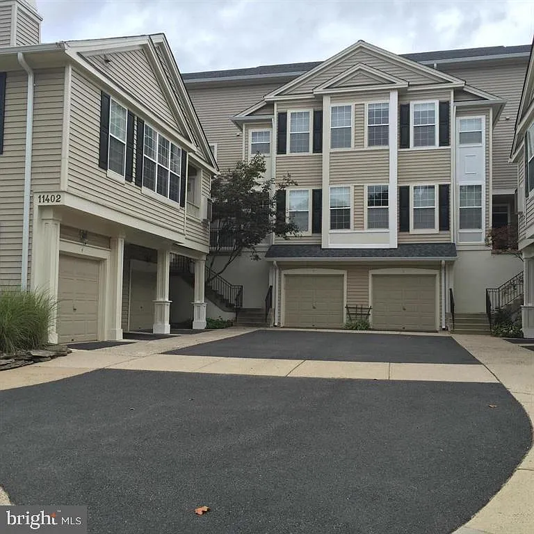 2 bed, 2.0 bath, 1527 sqft, $2,950 — Photo 1