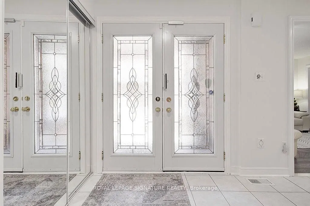 5 bed, $4,489 — Photo 4