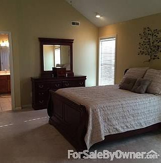 2nd image of 4009 Decker Ct