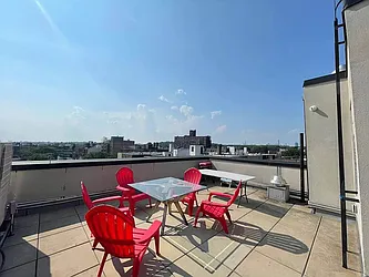 Rented by Tapiro Realty