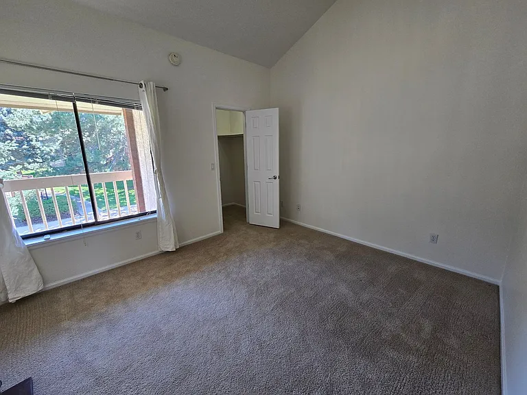 595 Manhattan Dr #203 — Photo 23