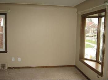 5th image of 1805 Elm St