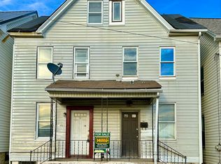 104 12th St, Altoona, PA 16602