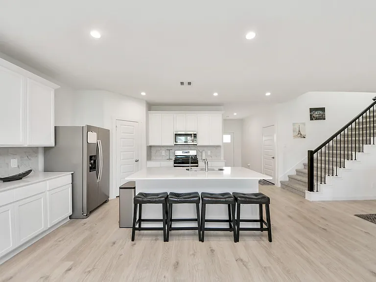 31771 Margaret Woods Ln — Photo 1