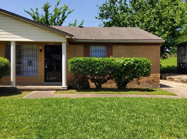 3677 Hillbrook Rd, Memphis, TN 38109