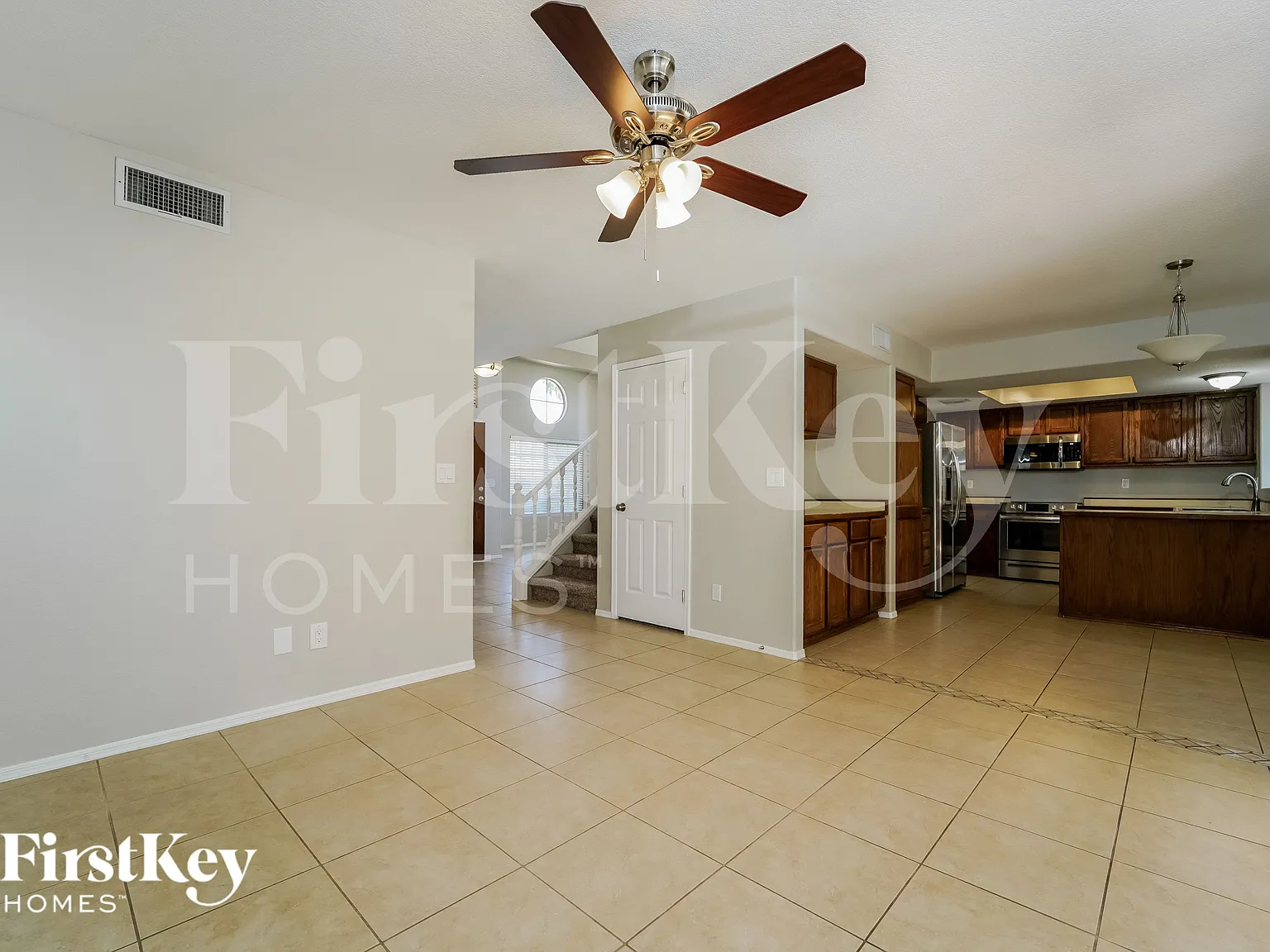 3 bed, 2.5 bath, 1709 sqft, $2,685 — Photo 4