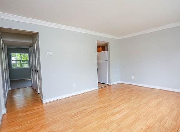 5th image of 9312 Gildenfield Ct #0