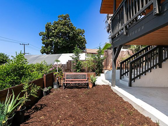 3rd image of 4341 Blanchard St